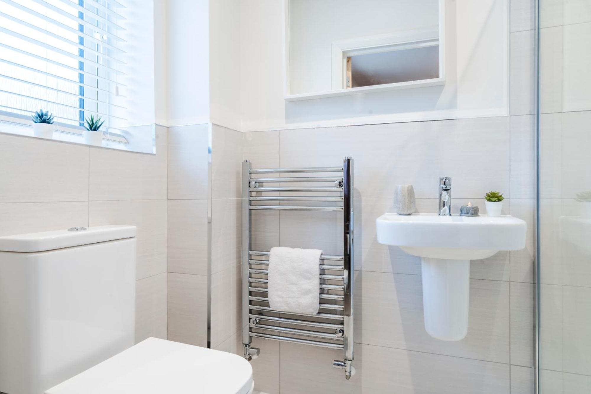 הוילה Hednesford Pet Friendly With A Hot Tub מראה חיצוני תמונה